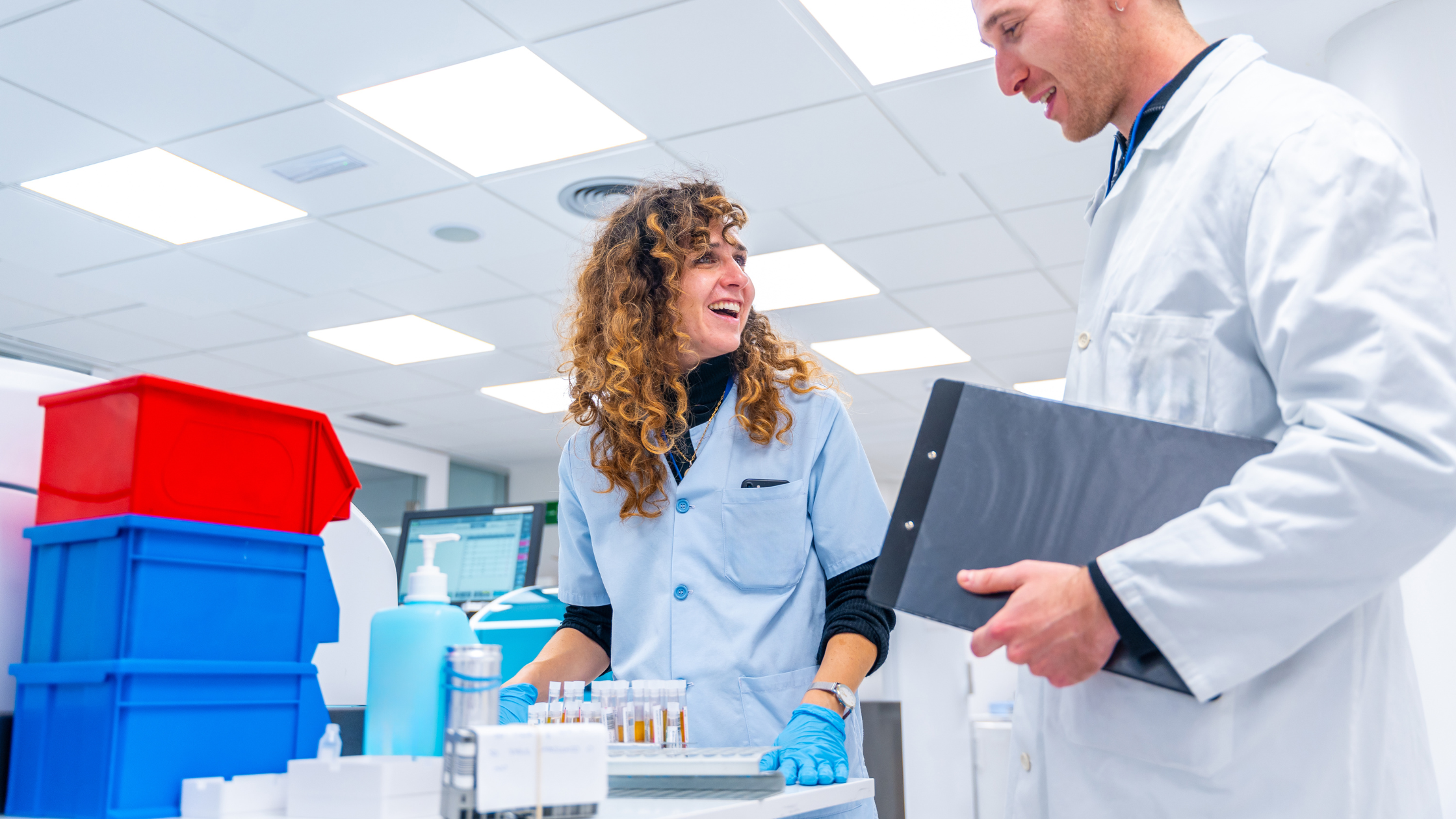 specimen tracking in a pathology lab